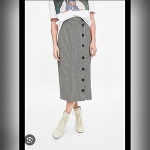 Zara Gingham Checked Black White Button Down‎ Midi Skirt Size S LIKE NEW
